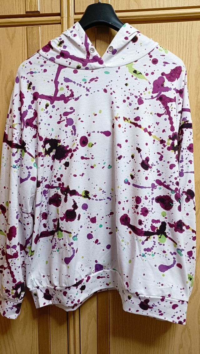 Sudadera blanca estampada 