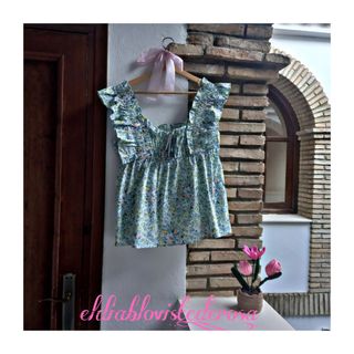 Top Cortefiel nido abeja flores