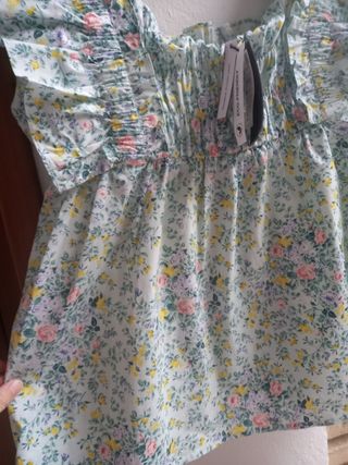 Top Cortefiel nido abeja flores