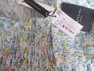 Top Cortefiel nido abeja flores