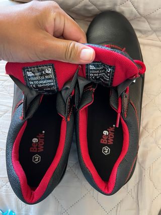 Zapato no metálico de piel hidrof. Vidar S3S Max