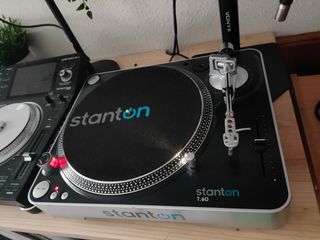2x Tocadiscos Stanton T.60 + agujas Ortofon