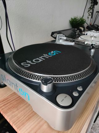 2x Tocadiscos Stanton T.60 + agujas Ortofon