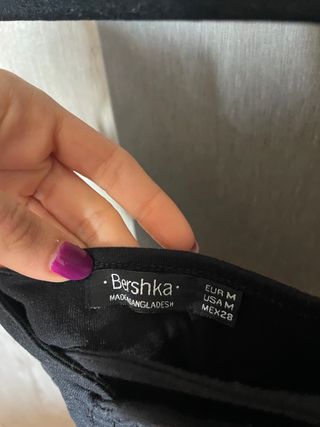 Top negro Bershka - Talla M