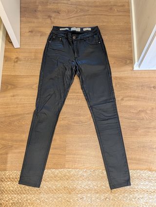 Pantalones cuero negro -talla M