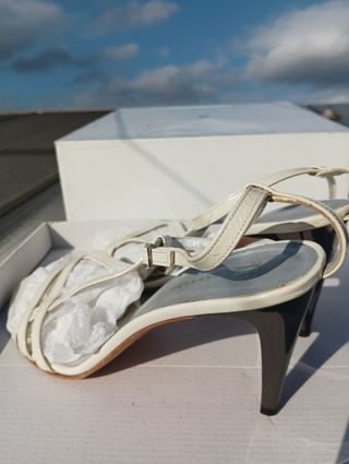 Sandalias Farrutx blancas charol y piel