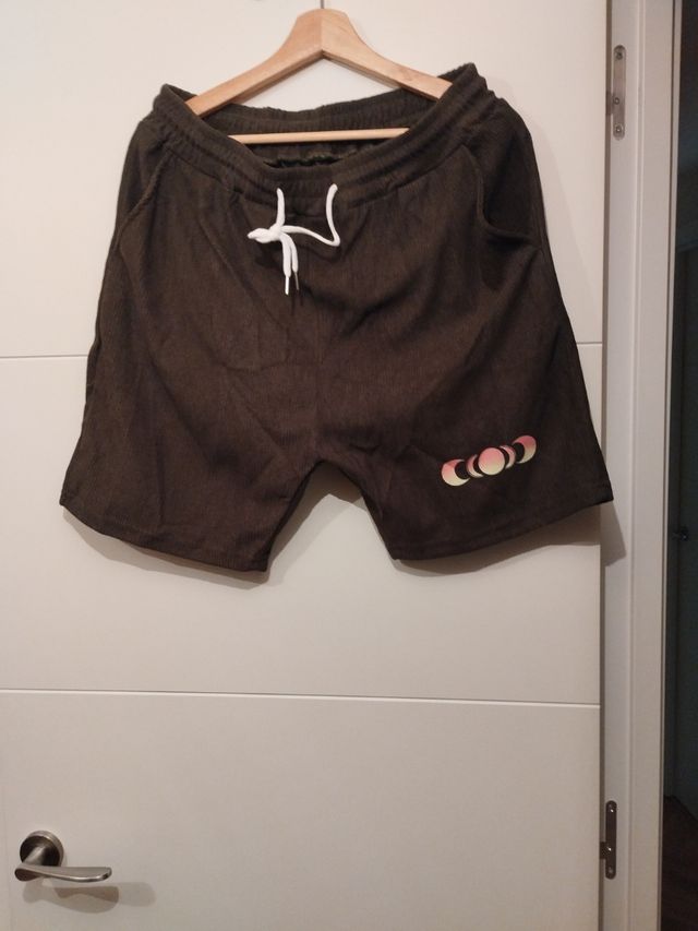 Shorts deportivos - Verde oliva