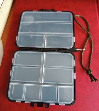 Caja resistente - 12 compartimentos