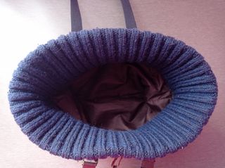 Bolso Burberry azul marino.