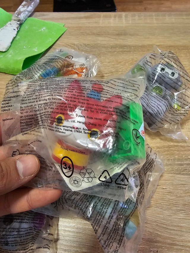 5 Juguetes McDonald's Sellados