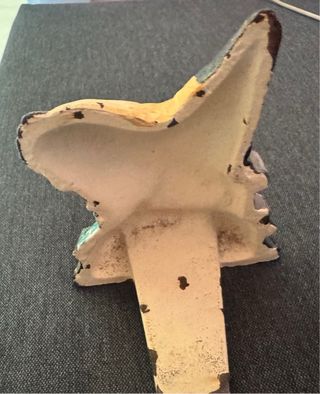 Antiguo tope puerta gallina hierro