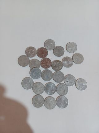 23 Monete 1 Lira Italia