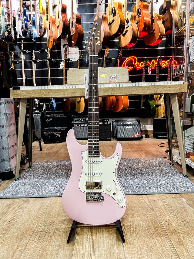 Guitarra Eléctrica Ibanez AZ2204NW-PPK 