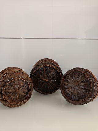 3 Cestos mimbre marrones