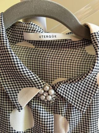Blusa UTERQUE lunares blanco-negro
