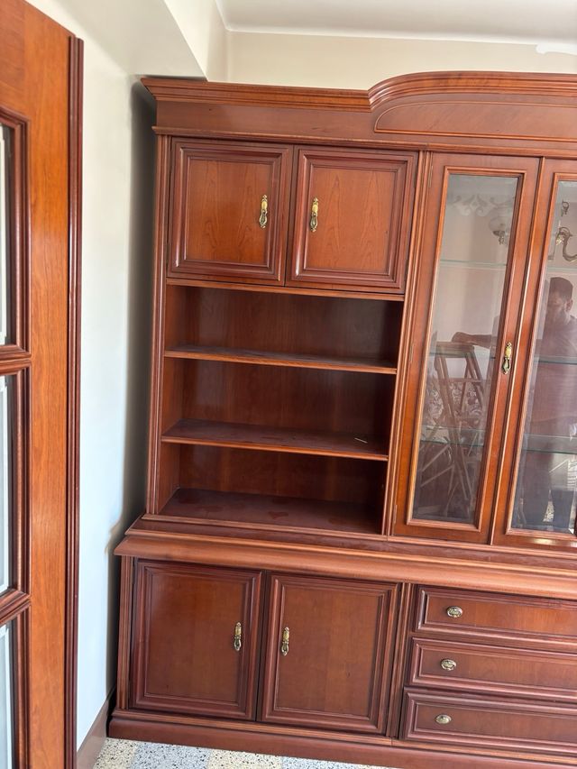 Mueble salón madera clásico