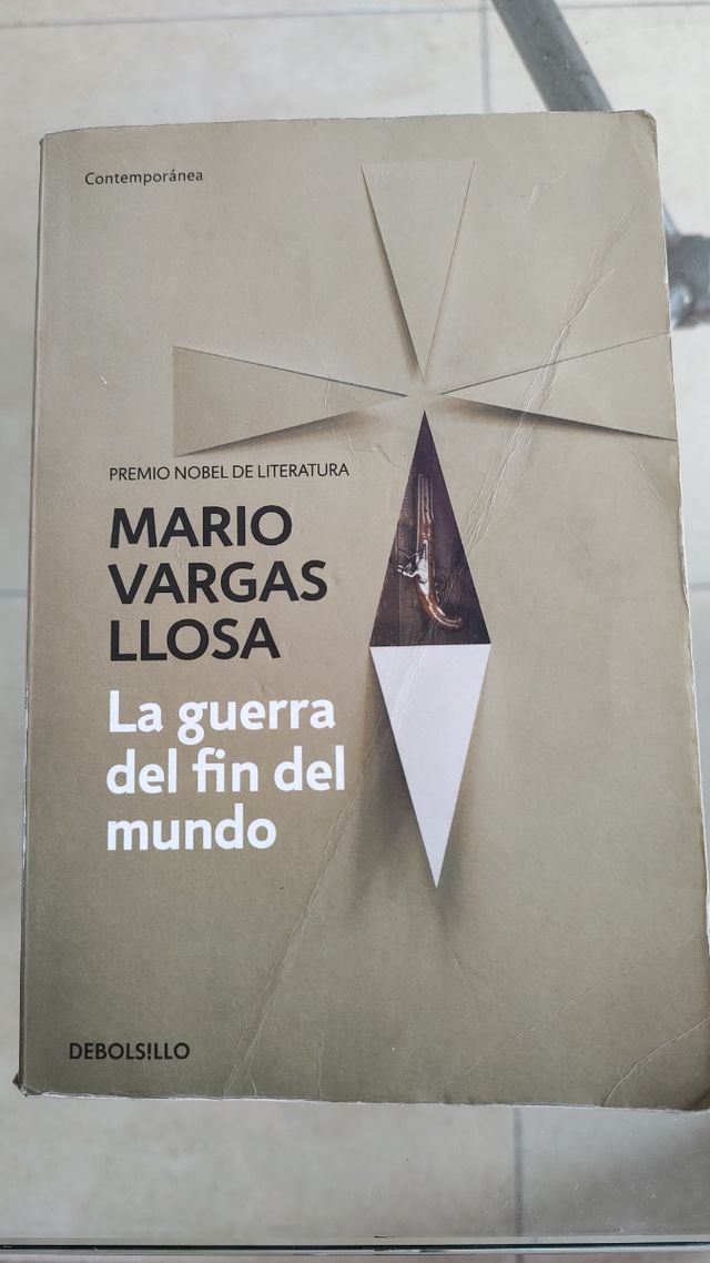 La guerra del fin del mundo / The War of the En...