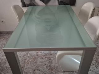 Mesa de comedor de La Oca. 
