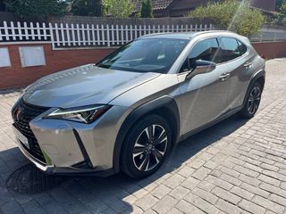Lexus UX 2019