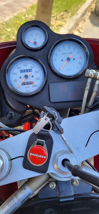 Ducati 900 SS