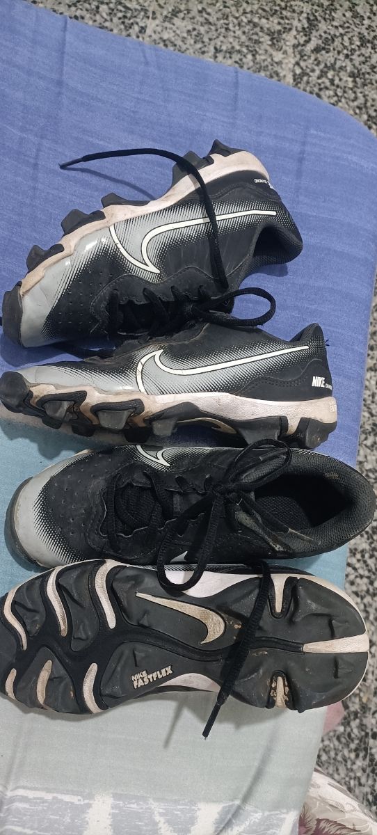 2 pares bambas Nike fútbol niño