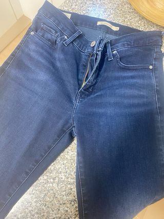 Levi's 525 jeans mujer talla w28 L32
