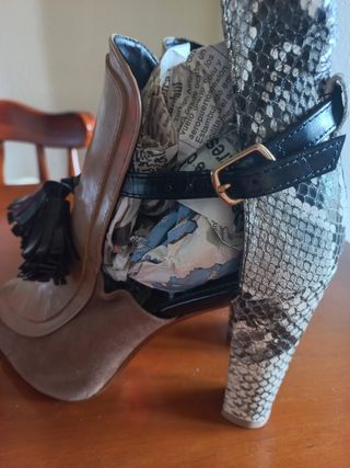 Zapatos salón tacón-marrón- serpiente