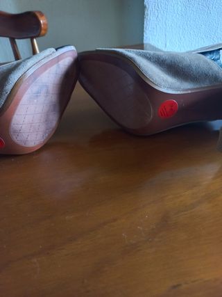 Zapatos salón tacón-marrón- serpiente