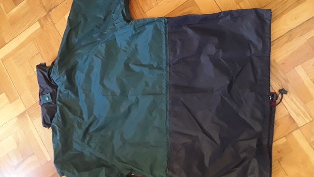 Chubasquero Fortuna verde y morado