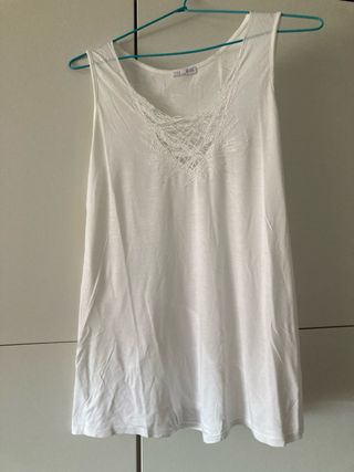 Camiseta Zara blanca tirantes