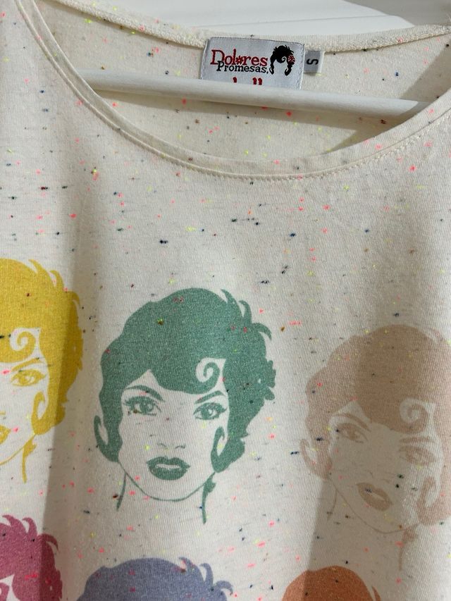 Camiseta Dolores Promesas