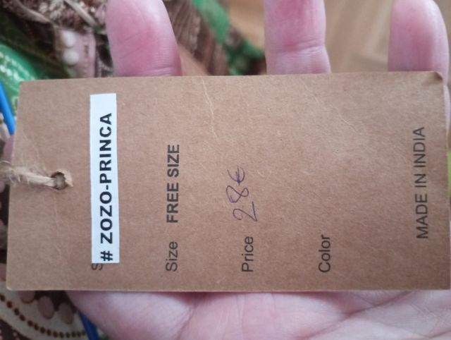 Vestido boho estampado marrón-verde.