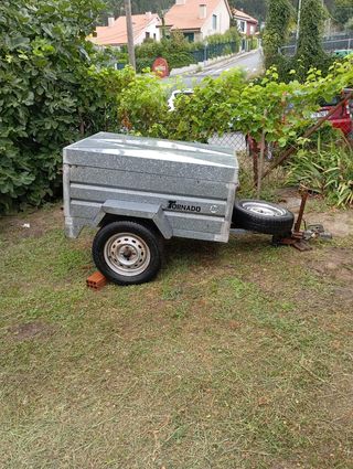 Remolque con ballesta