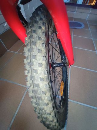 Orbea grow 2 con neumáticos prácticamente nuevos