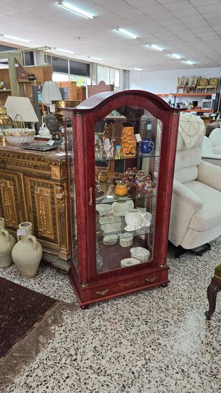 VITRINA DE MADERA