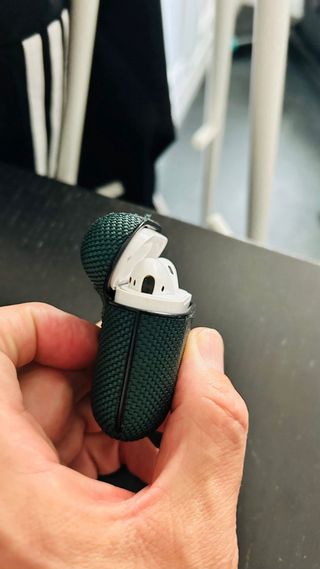 Funda AirPods Apple (2ª Gen)