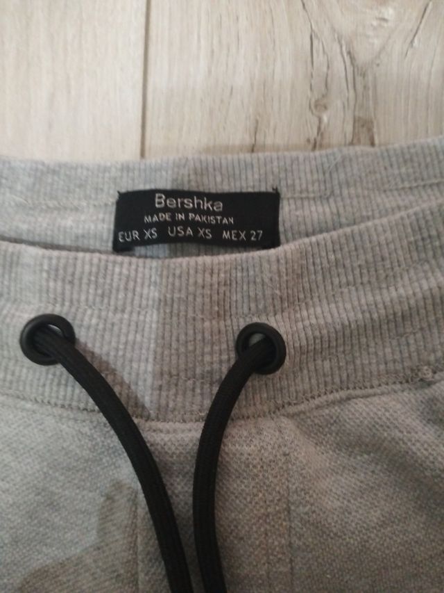 Shorts Bershka Gris XS - Hombre