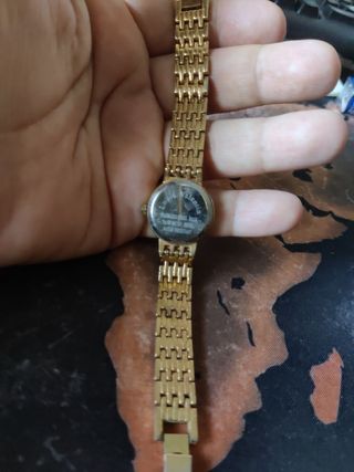 Reloj Louis Valentin vintage dorado