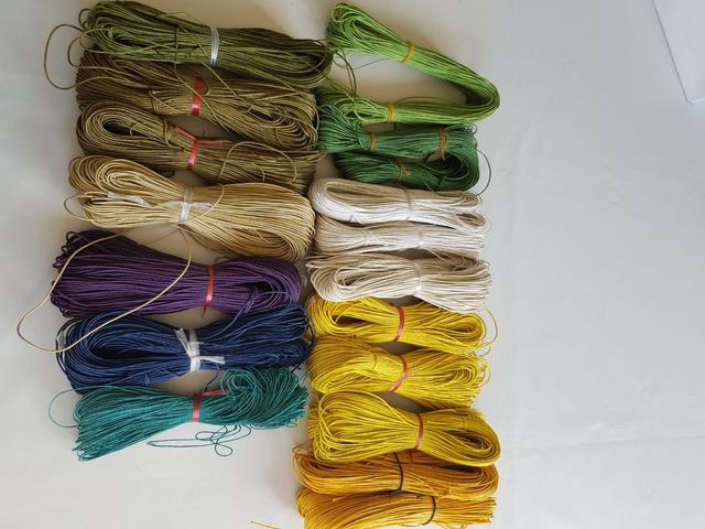 16 ovillos algodón encerado