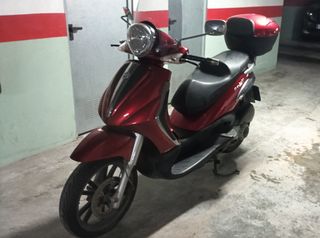 Piaggio Beverly 300 i.e. Tourer.