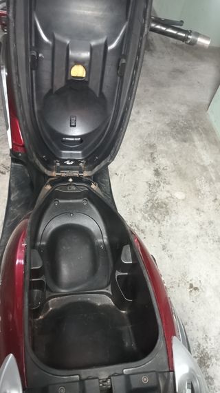 Piaggio Beverly 300 i.e. Tourer.