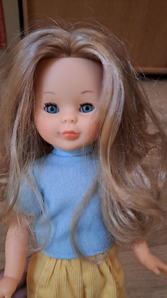 Muñeca Nancy Rubia Famosa