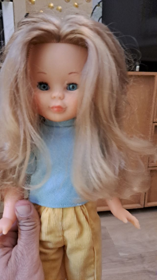 Muñeca Nancy Rubia Famosa