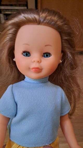 Muñeca Nancy Rubia Famosa