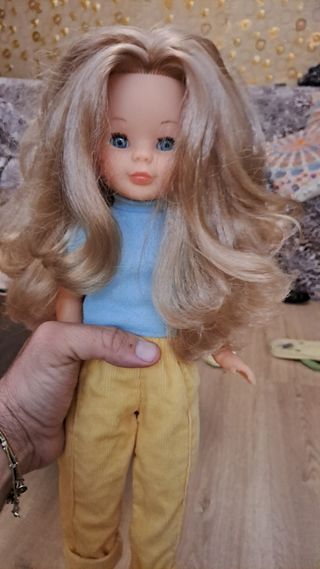 Muñeca Nancy Rubia Famosa