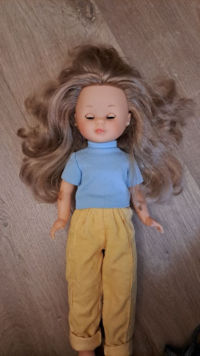 Muñeca Nancy Rubia Famosa