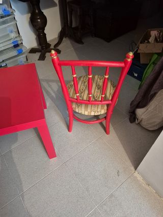 Silla roja vintage