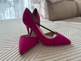 Tacones fucsia elegantes
