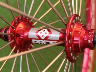 Rueda BMX race Pride Rival Pro