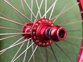 Rueda BMX race Pride Rival Pro